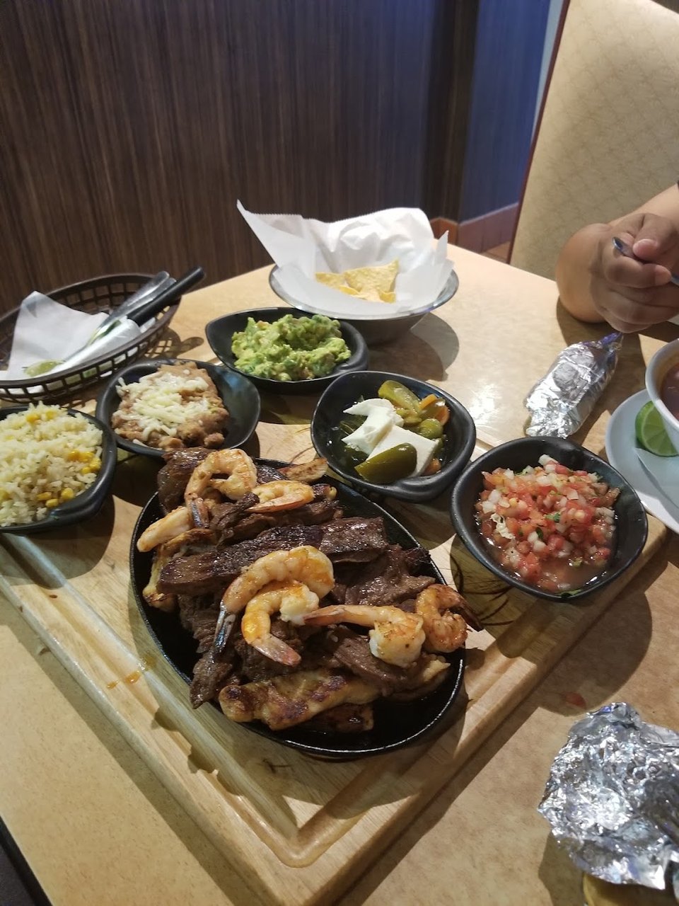 La Tablita Serves for 2